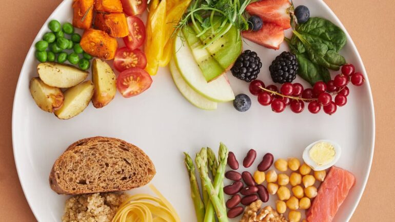 Alimentation équilibrée femmes : 5 portions fruits légumes quotidiennes