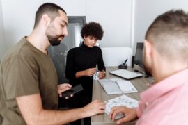 Qu'est-ce qu'un compte fournisseur et pourquoi est-elle essentielle à la gestion des relations avec les fournisseurs ?