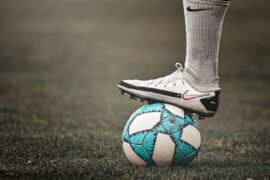 Top 10 Meilleure Chaussures De Foot 2026 - Comparatif - Tests - Avis